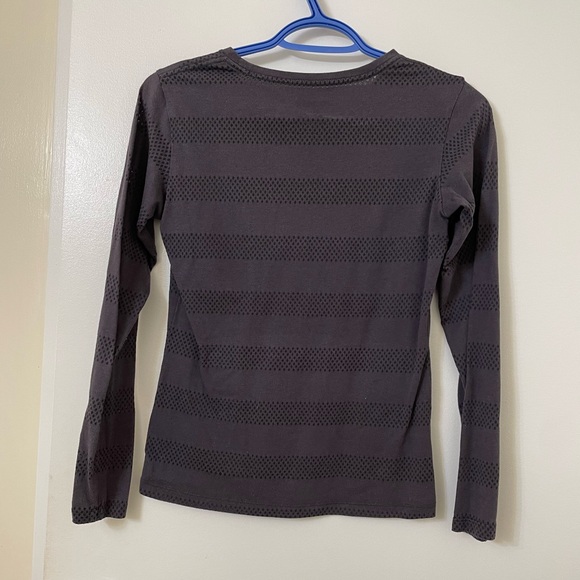 Jockey Longsleeve Mesh Stripe Tee - Picture 2 of 2